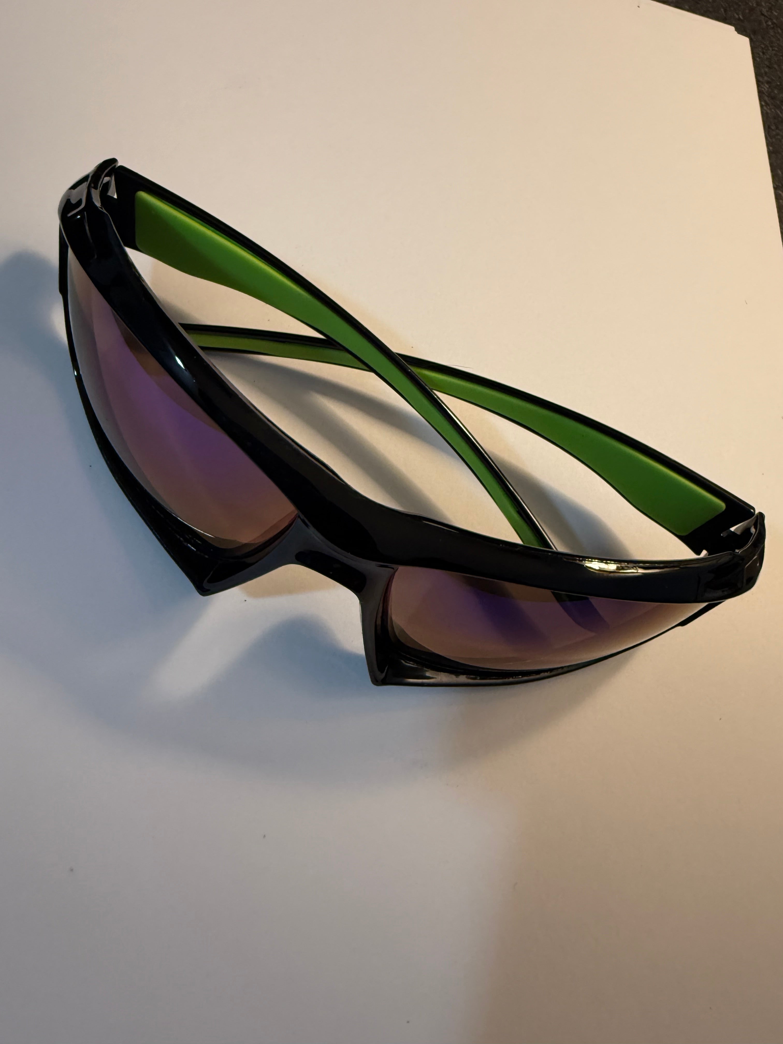 Blue on Green Polarized Sunglasses