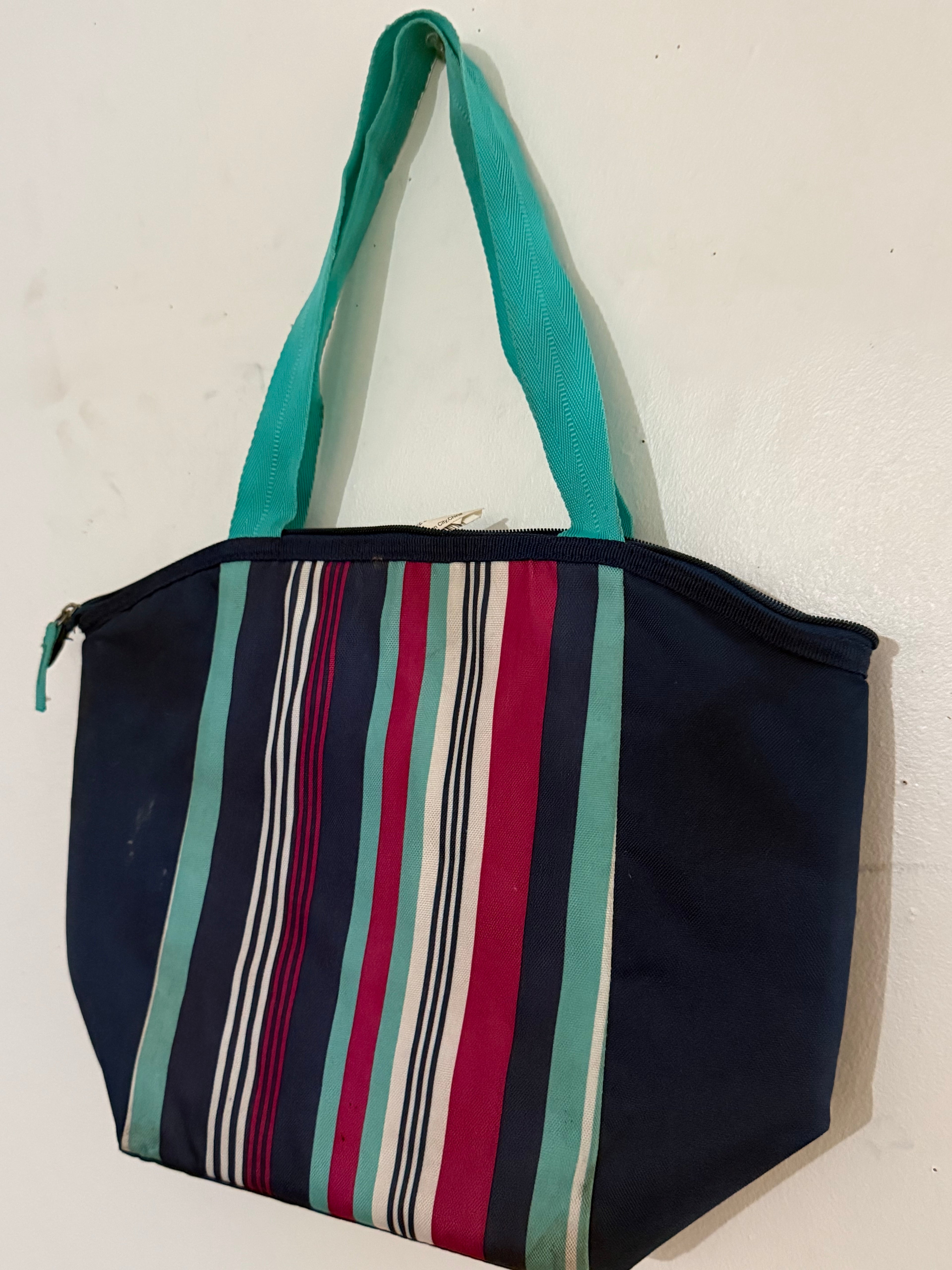 IGLOO Tote Bag