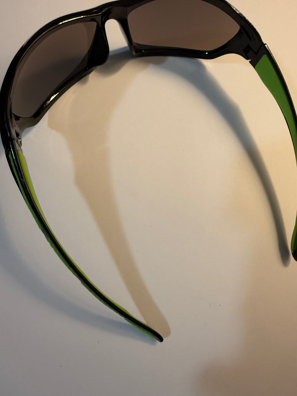 Blue on Green Polarized Sunglasses